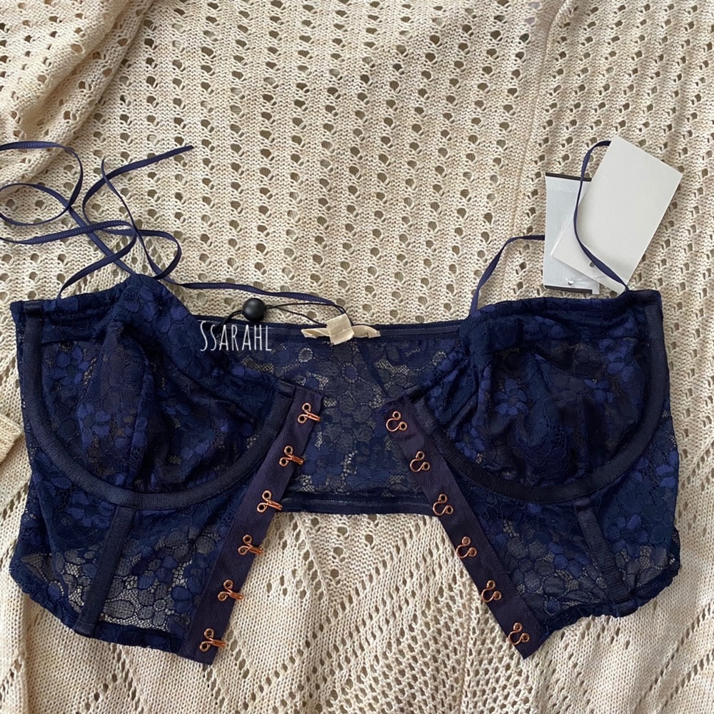 For Love and Lemons Mia Set - Picture 9 of 16